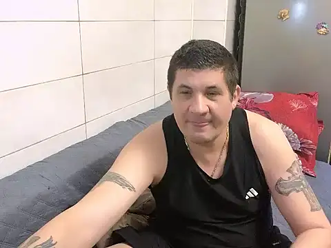 SpartacusDaddy48 live sex cam