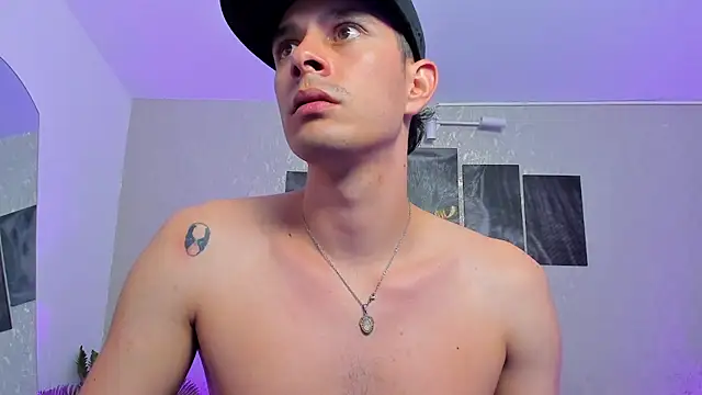 nils_saint live sex cam
