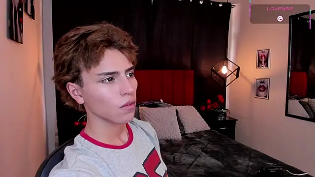 Christopher_77 live sex cam