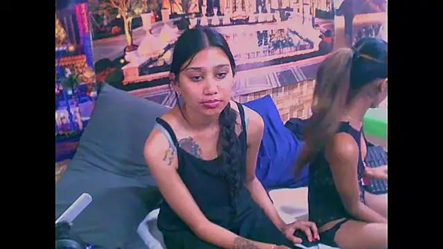 IndianPrettySmile live sex cam