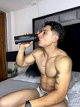 MR_MUSCLE live sex cam