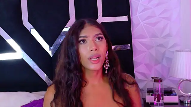BunnyNicolle live sex cam