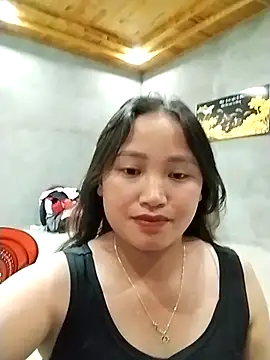 QuynhPhung live sex cam