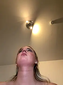 CherryEmmy live sex cam