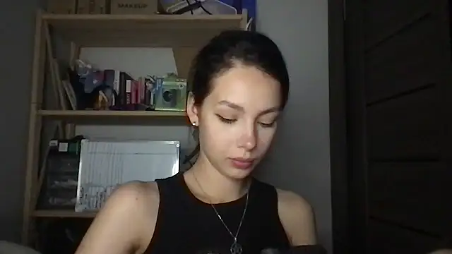 Yuna5343 live sex cam