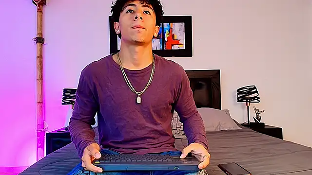 Troy_dalton live sex cam