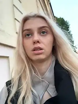 AnikaBest live sex cam