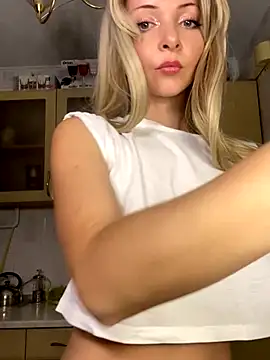 Kristina03's Stripchat show and profile
