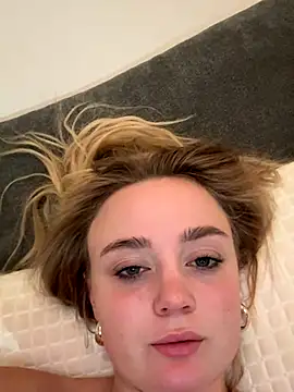 CherryEmmy live sex cam