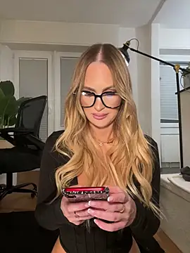 Lena_Blom live sex cam