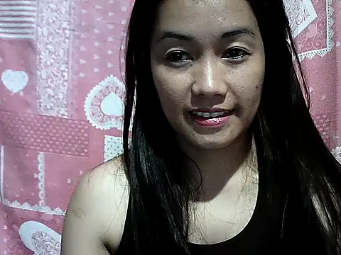 CreamyPussy30's cam snapshot