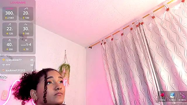 samanthaeliott22 live sex cam