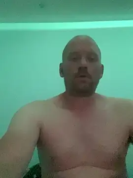 Krzysiekg123 live sex cam