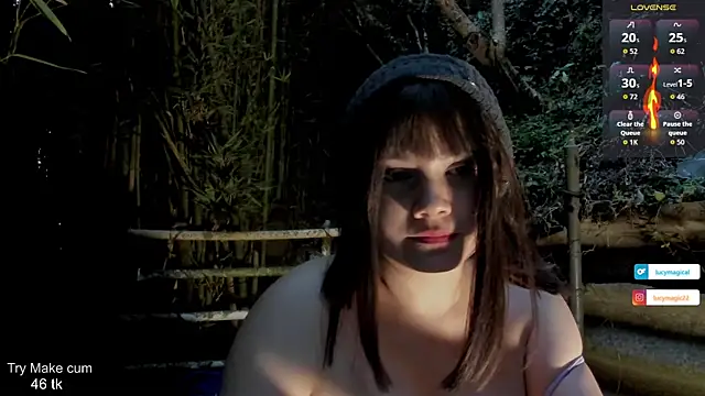 lucymagical1's web cam