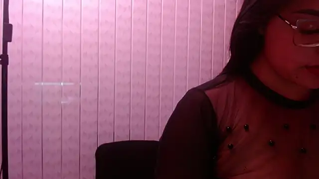 Melaniie_Bonnet's web cam