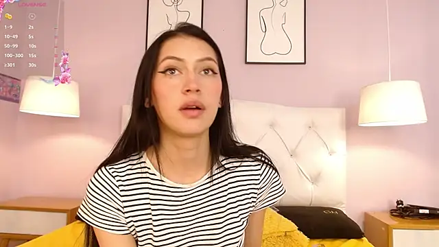 sara17_'s Stripchat show and profile