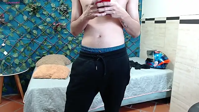 Waturox live sex cam