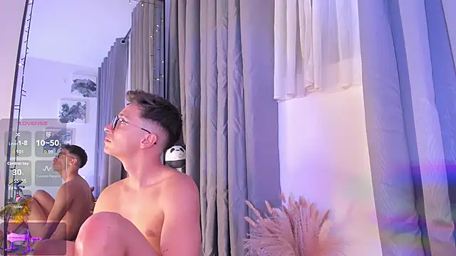 Thiago_jones live sex cam