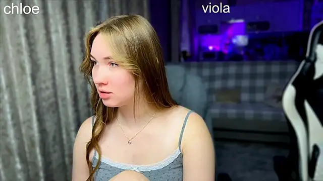ChloeMillerMeow's web cam