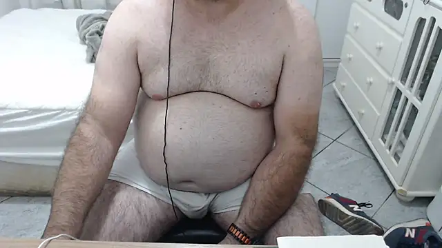 MysterBearMG live sex cam