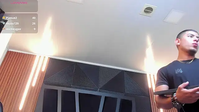 marco_garciia_ live sex cam