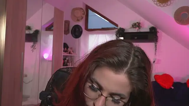 Amaliamour live sex cam
