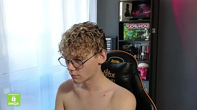 Keytaro live sex cam