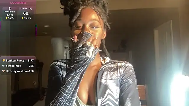 maskedgirl5005's web cam