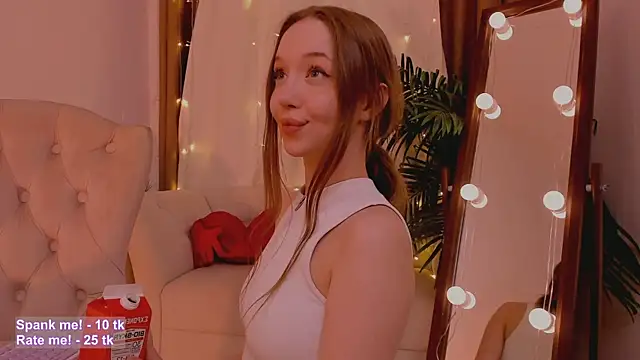 VioletMills live sex cam