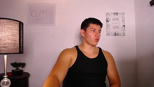 JamesCr_ live sex cam