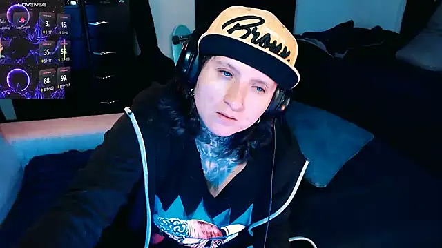 Marieblueeyes live sex cam