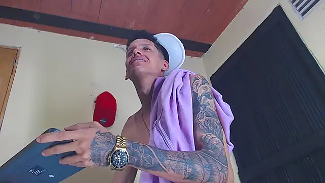 GaboReyes live sex cam