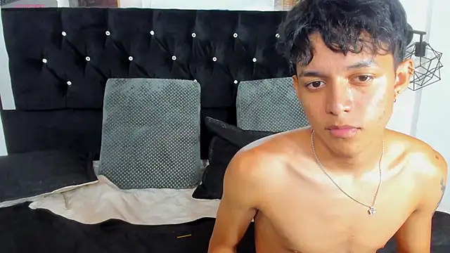 Sebas_cat live sex cam