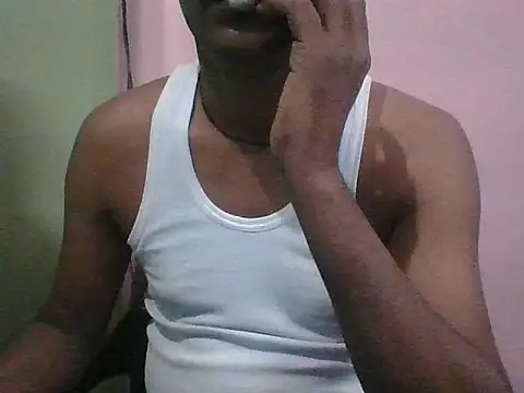 DesiLoverOnCam's web cam