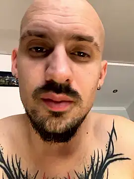 AssHunter4k live sex cam