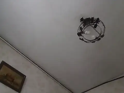 mariusica1@xh live sex cam
