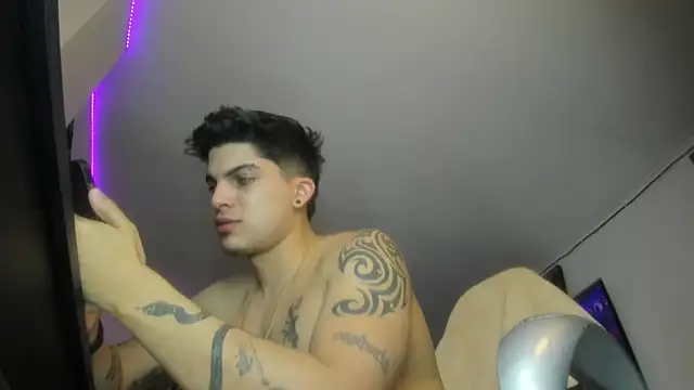 charlie_hotxxx live sex cam
