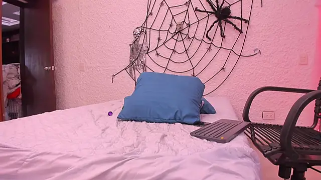 alexandersawyer live sex cam