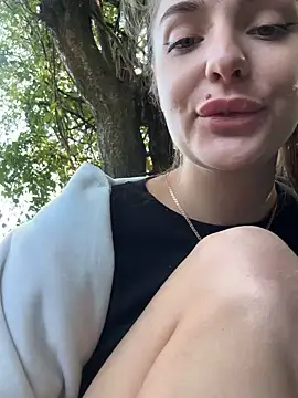 Night_dreams live sex cam