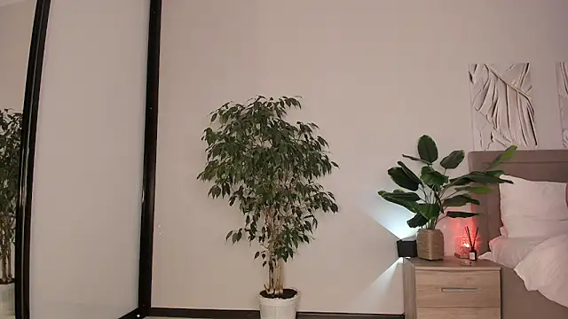 creambaby1 live sex cam