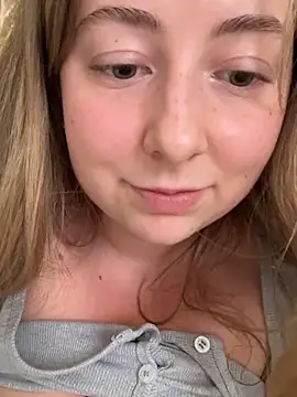 curvyflawless live sex cam