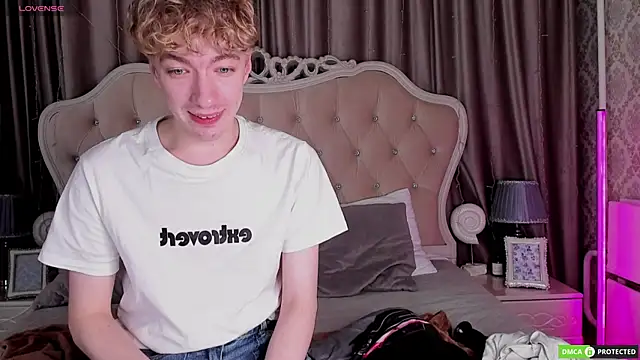 TrevorBenson live sex cam