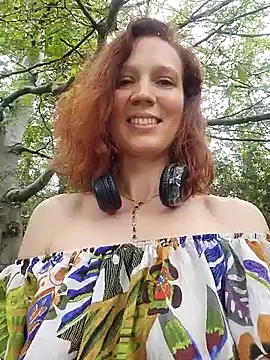 Exhibitionsplit live sex cam