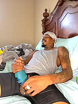 MrLongStroke101 live sex cam