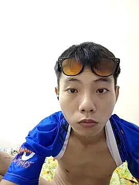 AlbertoBlancoLiew live sex cam