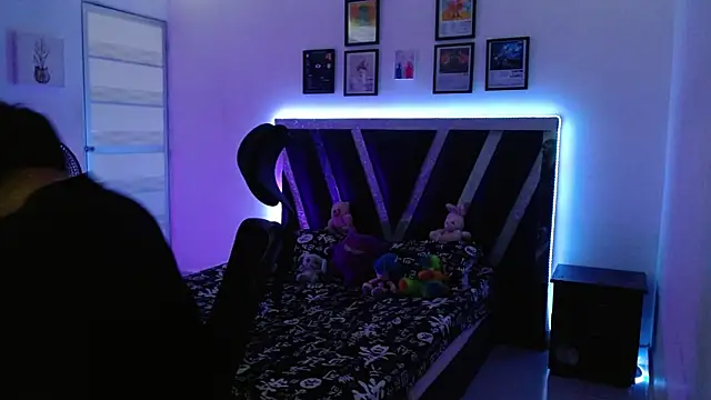 Sebasxxl12 live sex cam