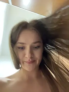 KittyQueeny live sex cam