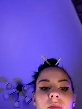 bigJuicyPussy live sex cam