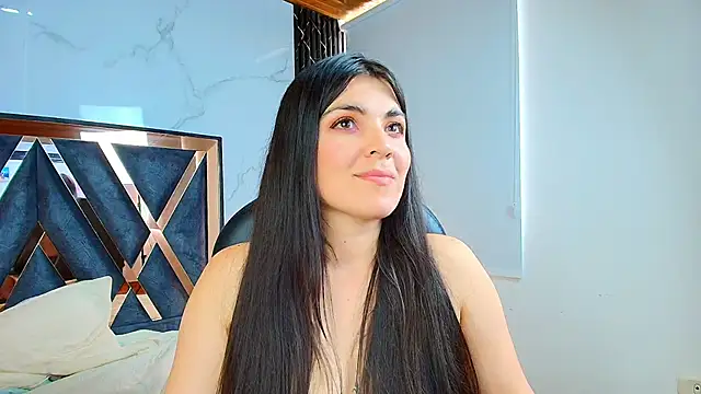 Amara_vega live sex cam