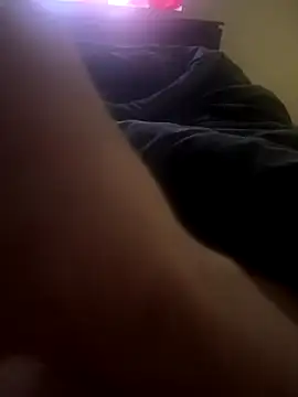 Xcum28's web cam